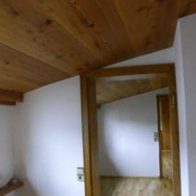 Dachgeschosswohnung schräg gebaut