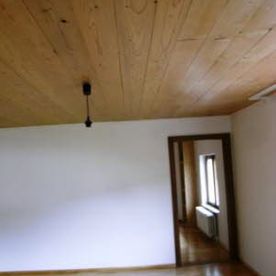 Dachgeschosswohnung weitläufig