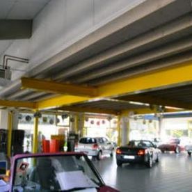 Decke Autohaus