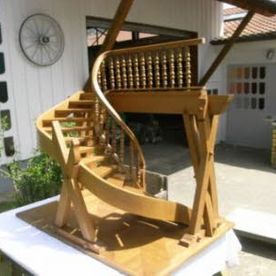 kunstvolle Treppe gesamt