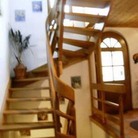 Frontansicht Holztreppe