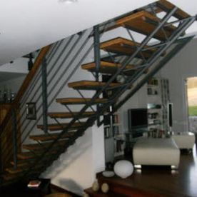 Hinteransicht Treppe