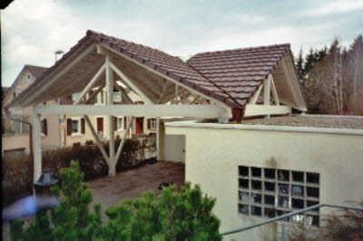 Gesamtansicht des Doppelcarports